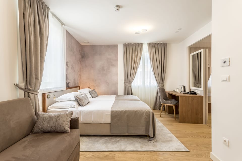 Superior Double or Twin Room | Hypo-allergenic bedding, down comforters, minibar, in-room safe