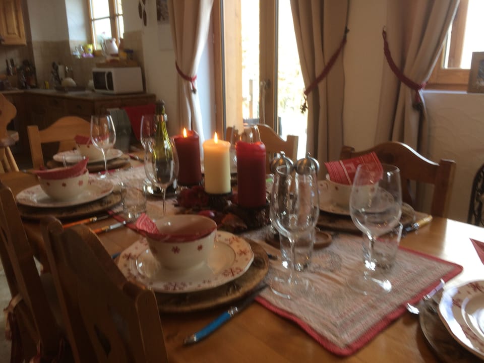 fully equipped for elegant dining in