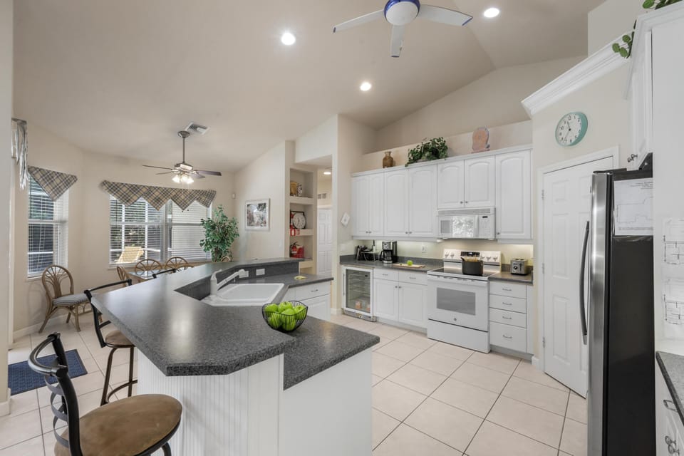 House, Multiple Beds (Peaceful home with pool and steps to ) | Private kitchen | Fridge, microwave, oven, stovetop