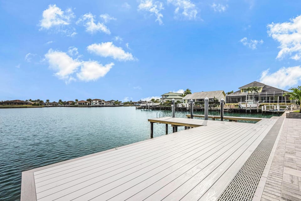 House, Multiple Beds (Waterfront home with pool, spa and 2n) | Miscellaneous