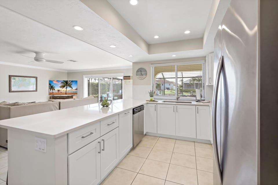 House, Multiple Beds (Waterfront home with pool and western) | Private kitchen | Fridge, microwave, oven, stovetop