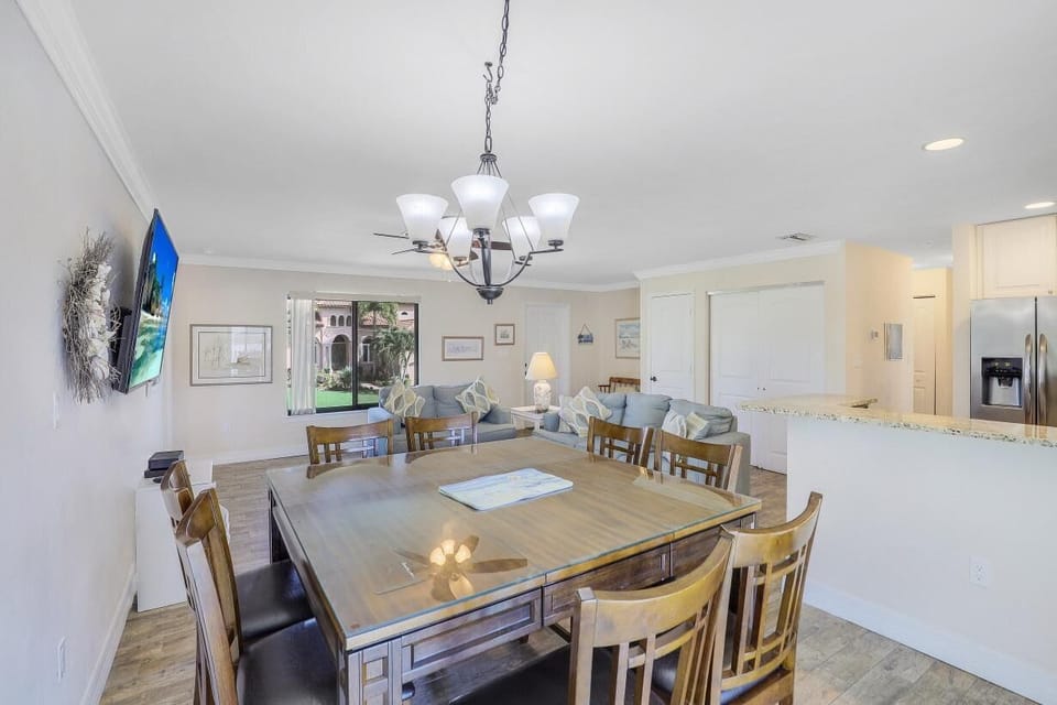 House, Multiple Beds (West-facing home with pool and 2nd fl) | Private kitchen | Fridge, microwave, oven, stovetop