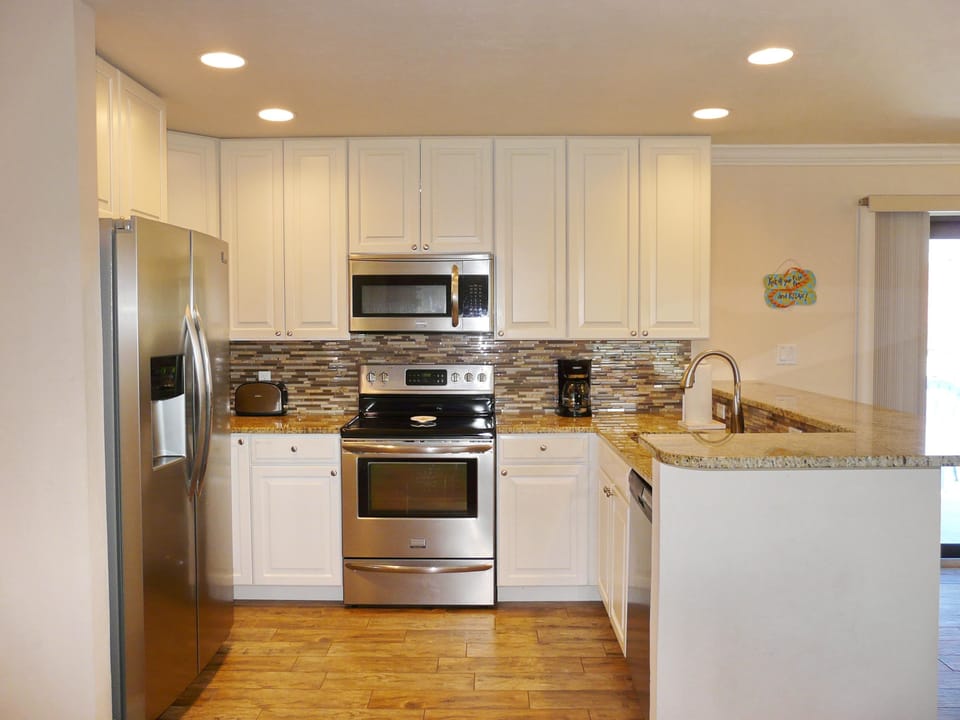 House, Multiple Beds (West-facing home with pool and 2nd fl) | Private kitchen | Fridge, microwave, oven, stovetop