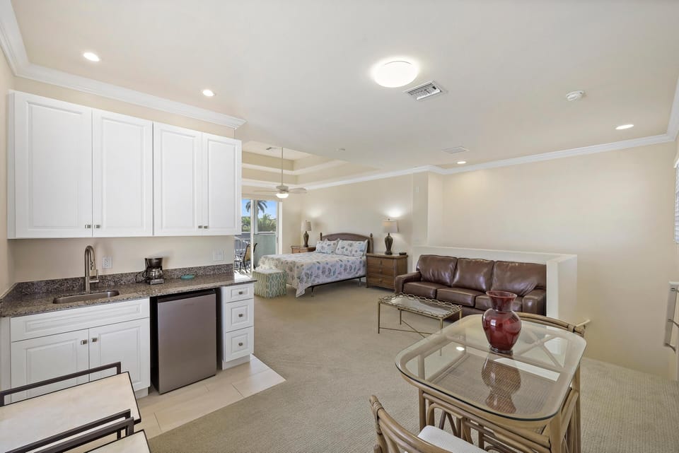 House, Multiple Beds (Pet-friendly waterfront home with hea) | Living area