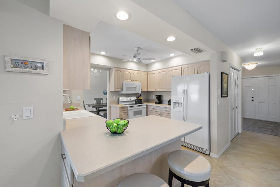 House, Multiple Beds (Idyllic waterfront home with pool and) | Private kitchen | Fridge, microwave, oven, stovetop