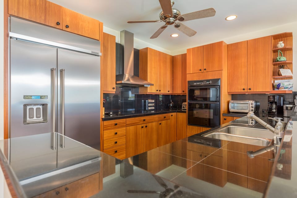 Open kitchen 