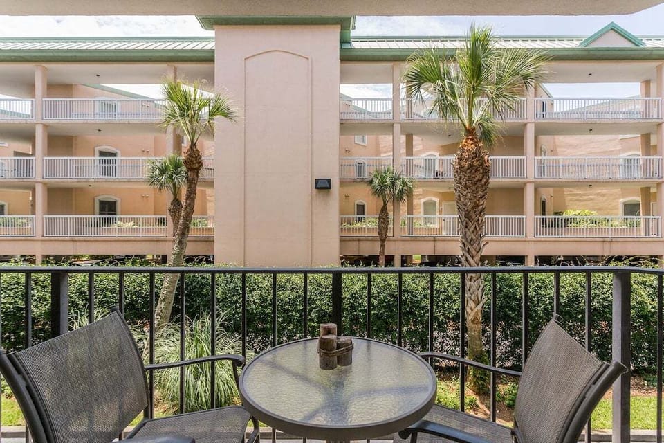 Beach Club 135 - Private Balcony with Seating