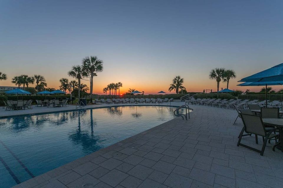 Beach Club Pool
