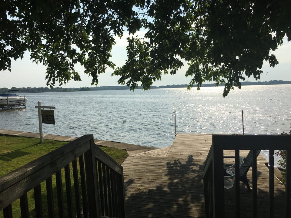 Dock