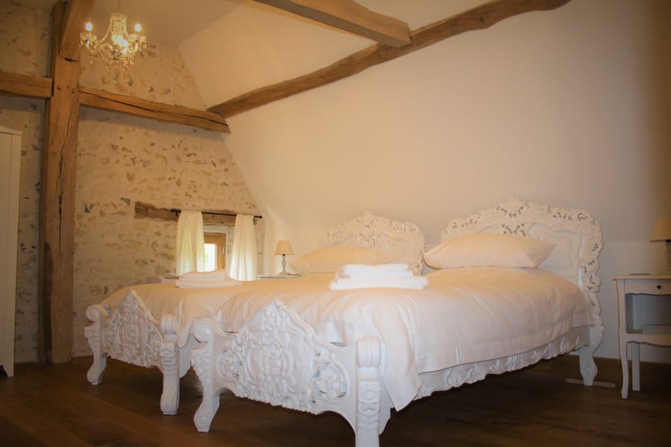 Signature Twin Room, Ensuite | Free WiFi, bed sheets
