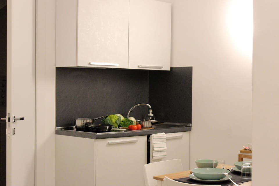 Deluxe Room (Scirocco) | Private kitchen | Full-size fridge, stovetop, espresso maker, coffee/tea maker