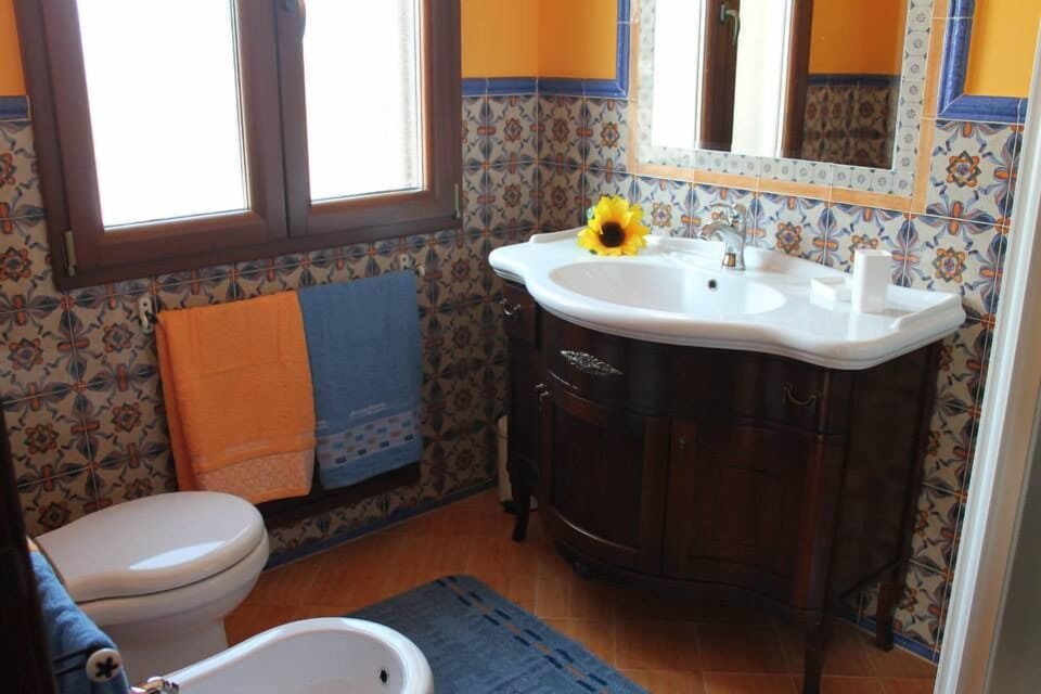 Double or Twin Room | Bathroom | Shower, hair dryer, bidet, towels