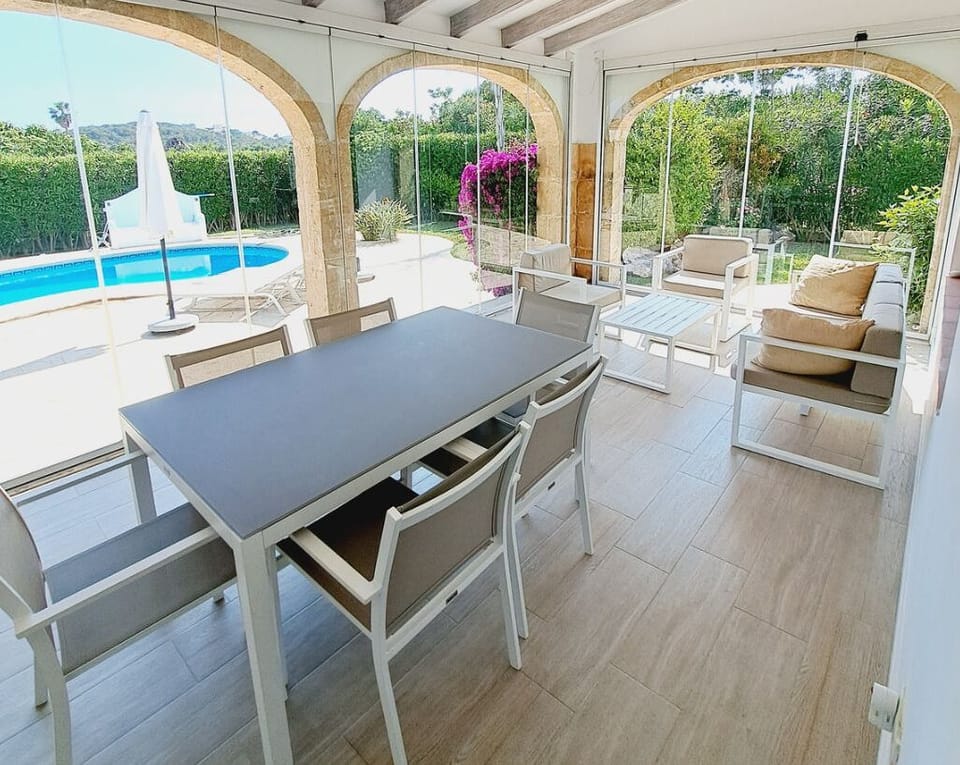 pool 9x4 m