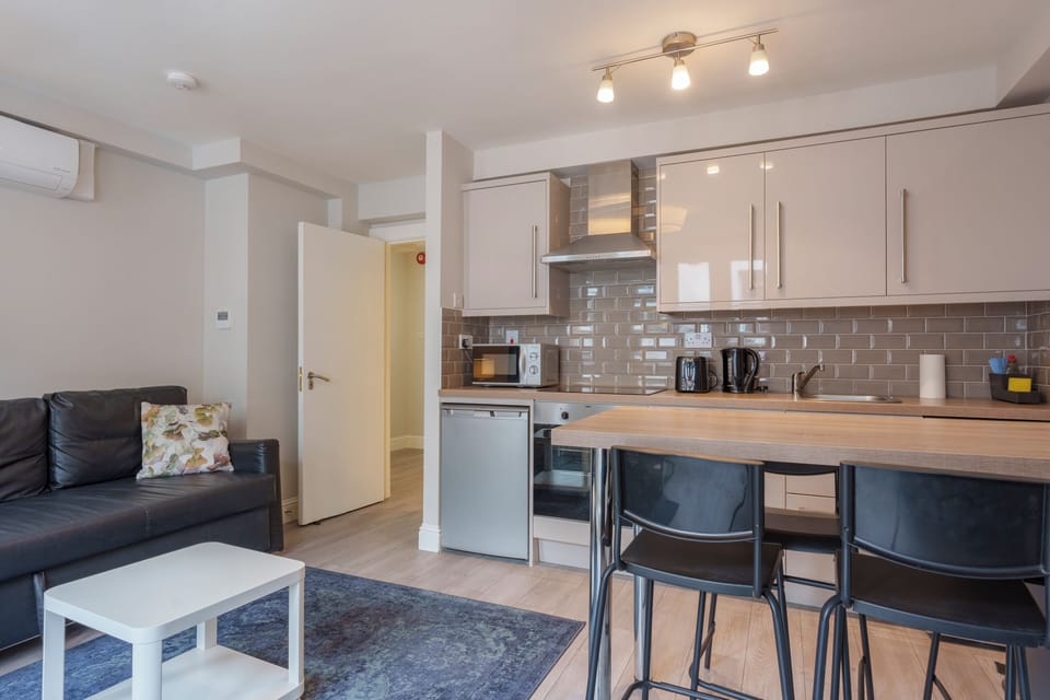 Apartment | Free WiFi, bed sheets