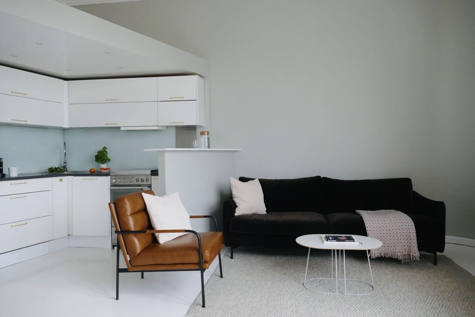 Studio Suite, Sea View | Individually decorated, desk, laptop workspace, blackout drapes