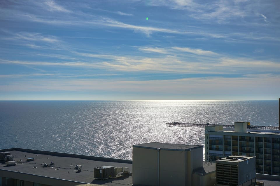 Ocean / Pier View