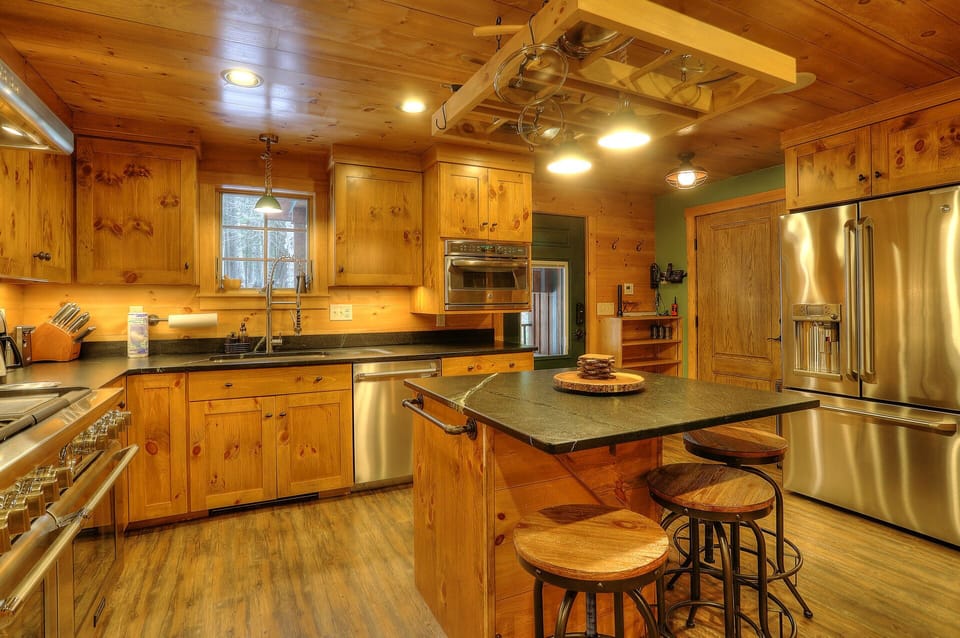 Fully Equipped Commercial Kitchen