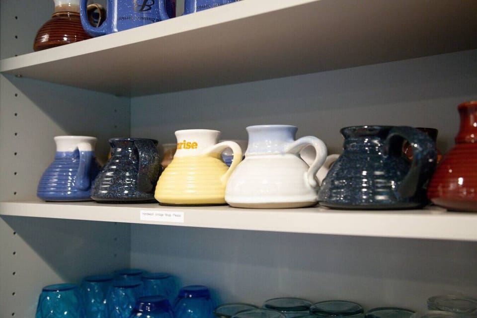 Guests favorite! Vintage travel mugs.