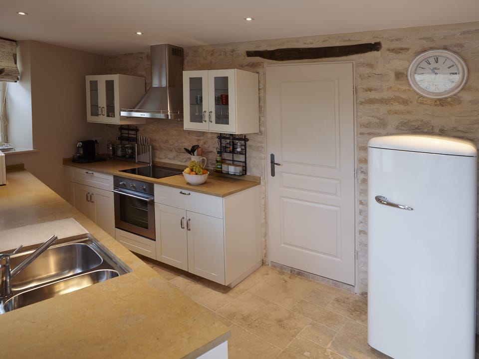 Kitchen includes dishwasher