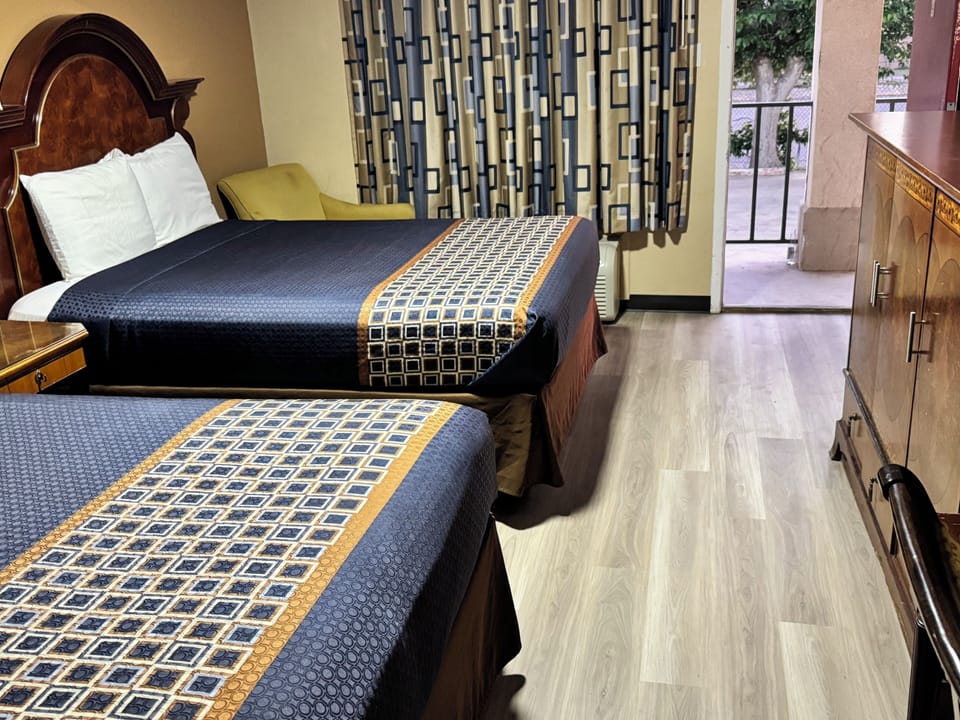 Rollaway beds, free WiFi
