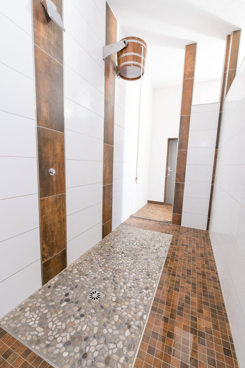 Massage/treatment rooms