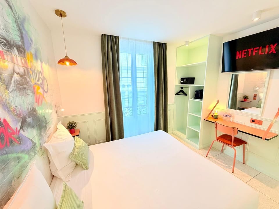 Superior Double Room | In-room safe, desk, free WiFi, bed sheets