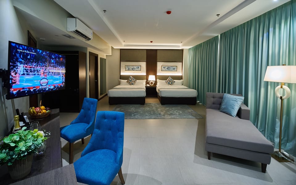 Suite | Desk, soundproofing, free WiFi, bed sheets