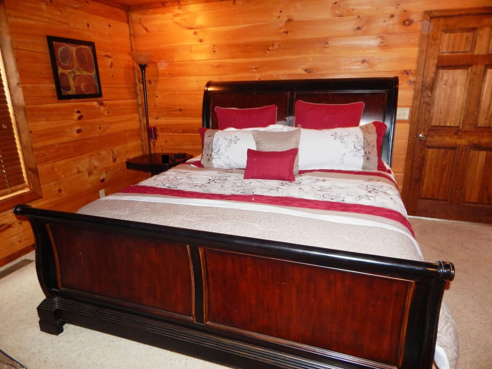 Master Bedroom-King Sized Bed