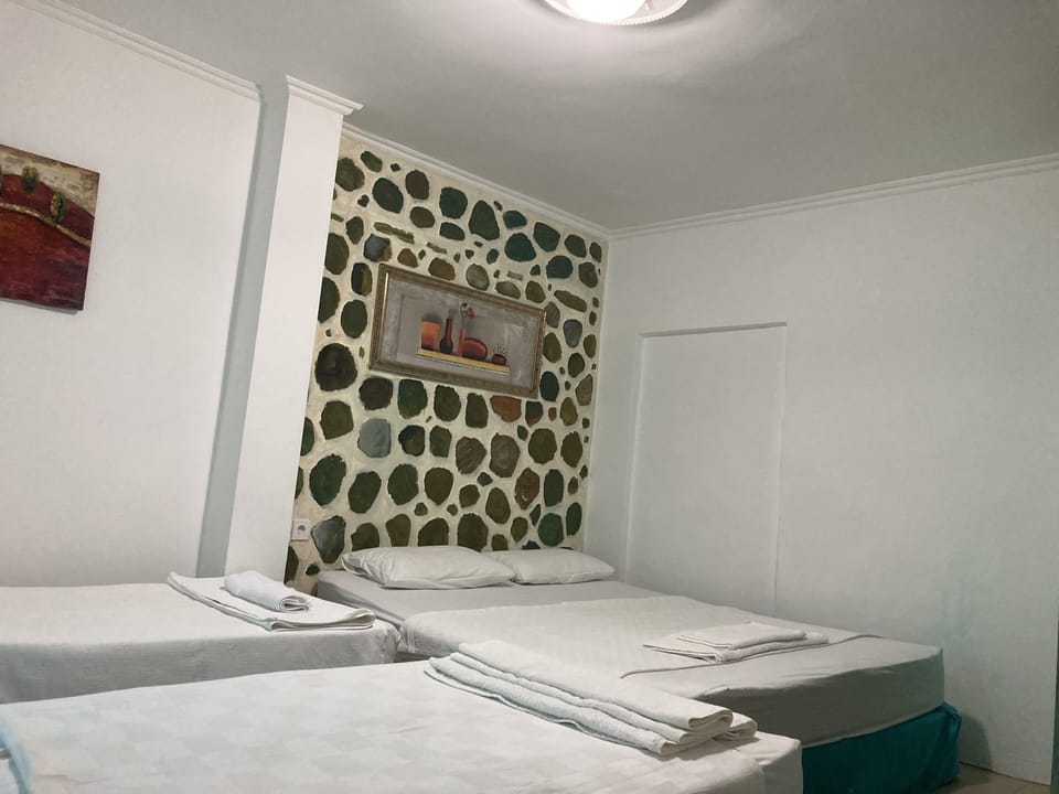 Standard Quadruple Room | Free WiFi, bed sheets