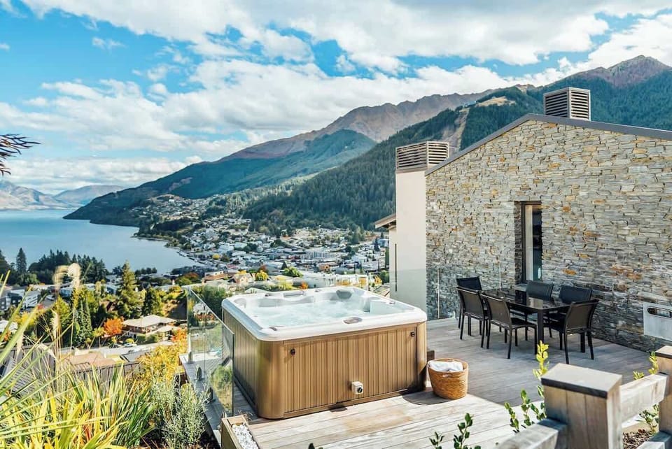 Hot Tub Views, Views, Views 