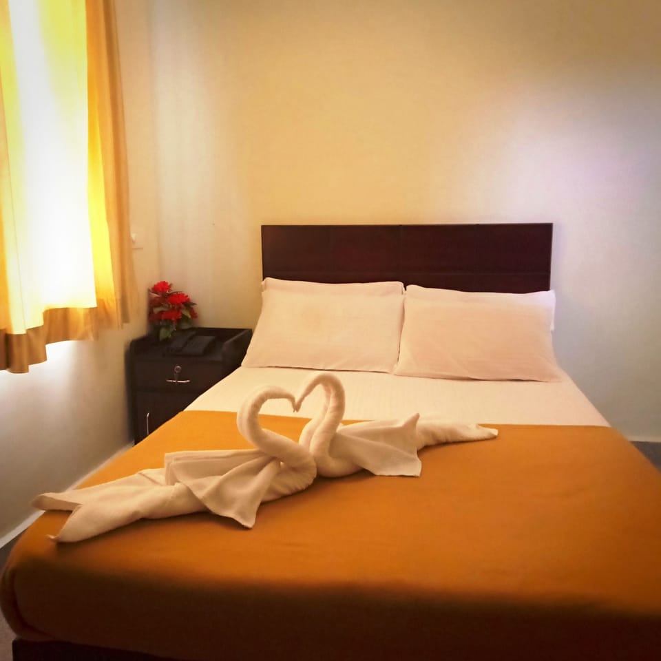 In-room safe, desk, rollaway beds, bed sheets