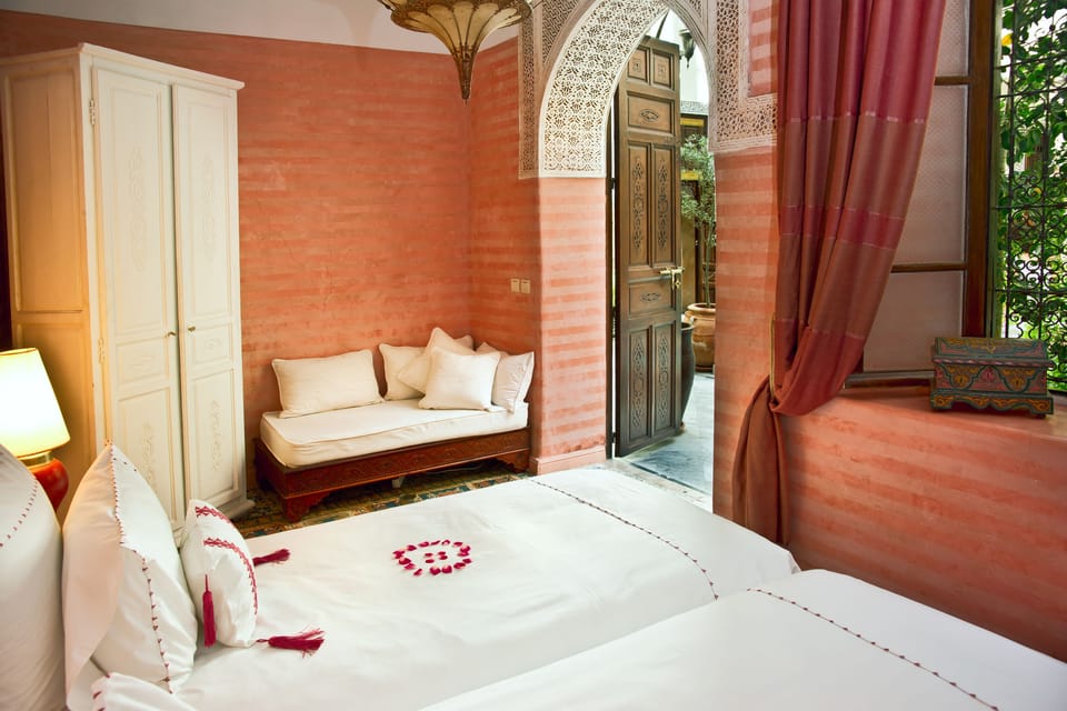Double or Twin Room (Rose) | Individually decorated, blackout drapes, free cribs/infant beds