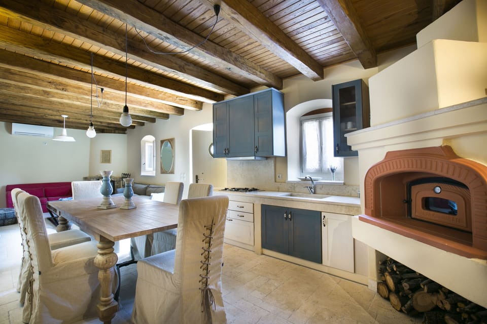 villa rosa kitchen