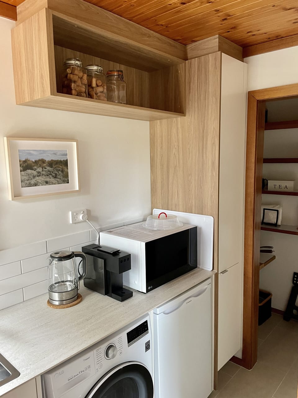 New Laundry / butlers pantry installed November 2023