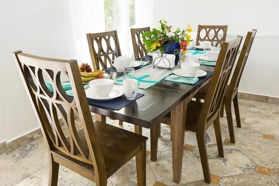 Dinning table