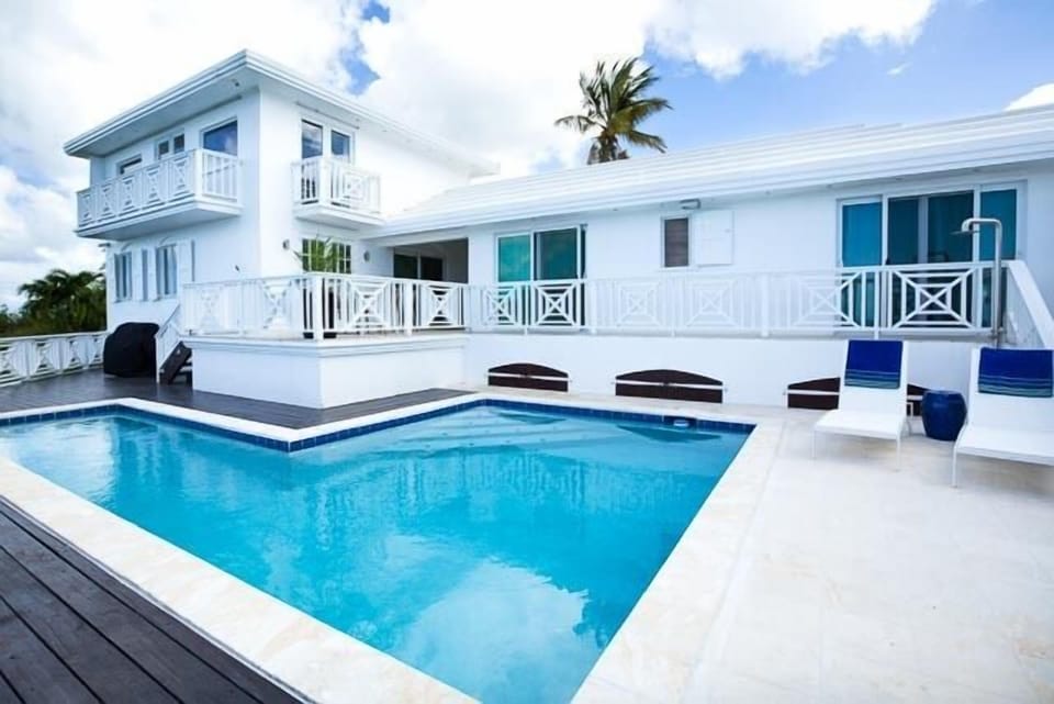 The main pool deck is also a great place to have cocktails, appetizers and relax