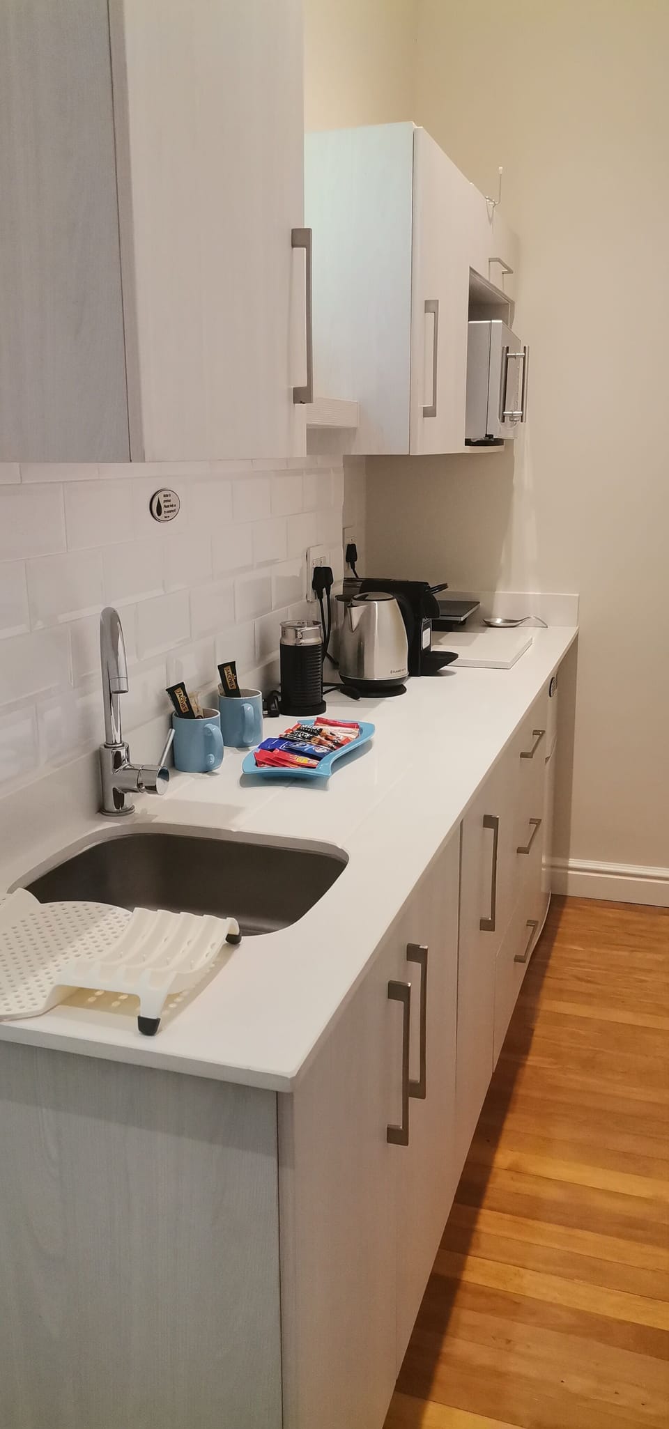 Family Suite, 2 Bedrooms, Non Smoking | Private kitchen | Microwave, coffee/tea maker, electric kettle