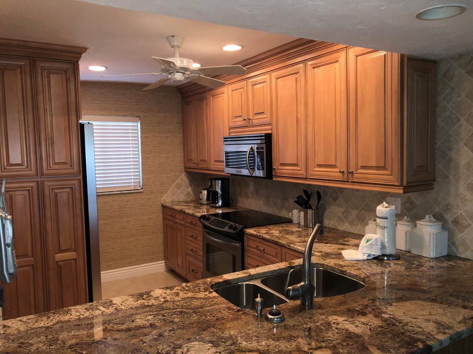 1-406 Kitchen
