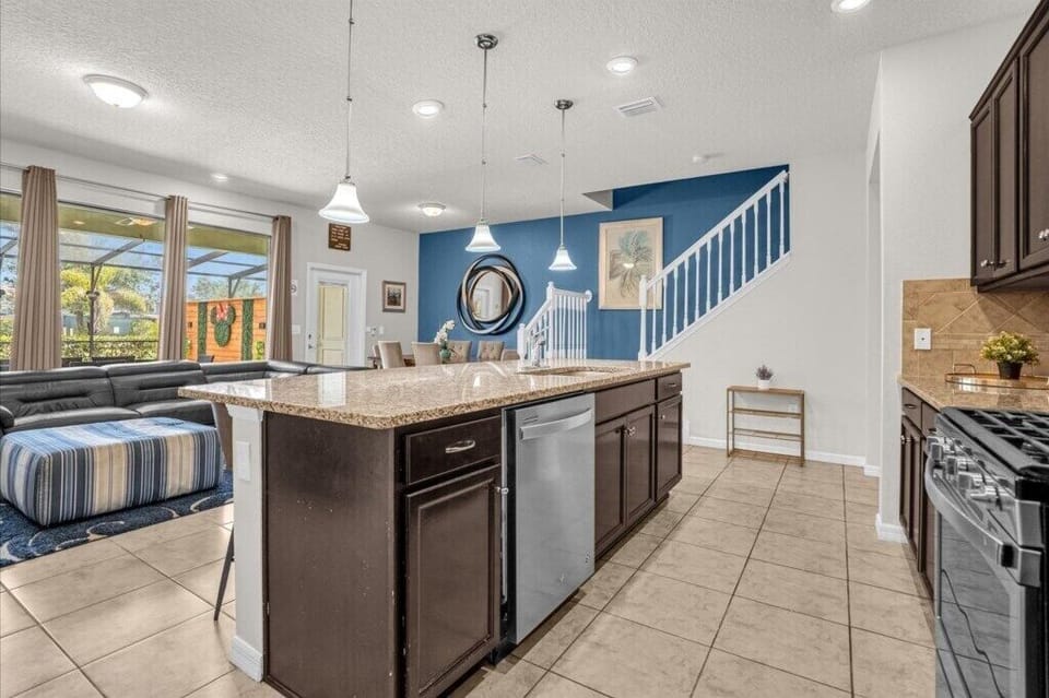 4618 Terrasonesta Drive (7).jpg