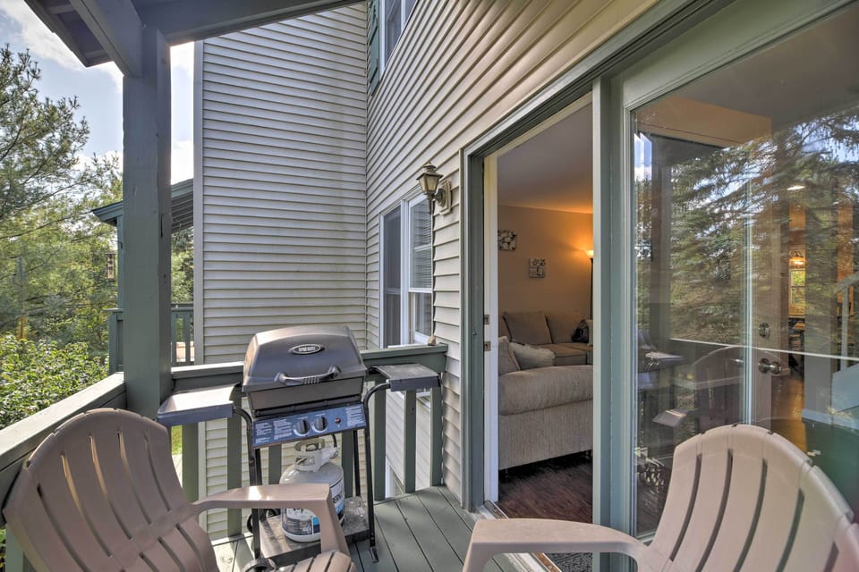 Balcony | Gas Grill
