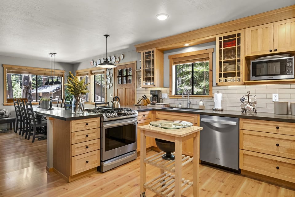 Kitchen: Camp Howdy