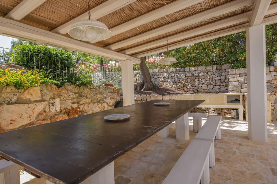 Villa, 4 Bedrooms | Terrace/patio