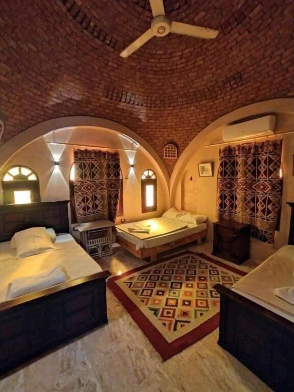 Individually decorated, individually furnished, soundproofing, free WiFi