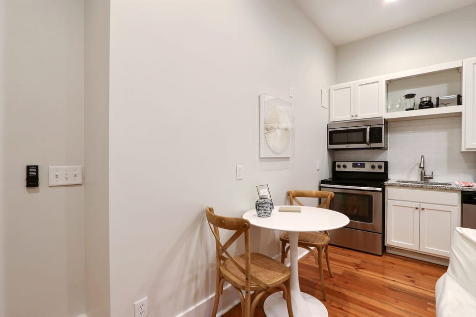 Apartment, Multiple Beds | In-room dining