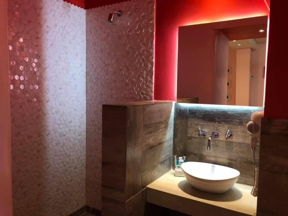 Free toiletries, hair dryer, towels