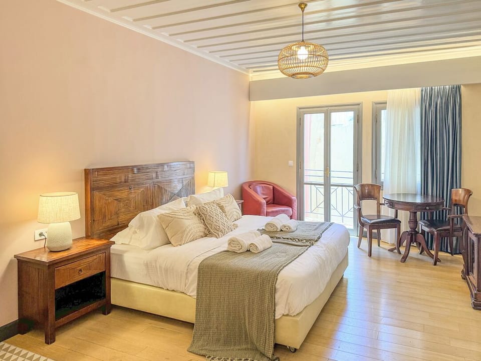 Standard Studio | In-room safe, individually decorated, individually furnished