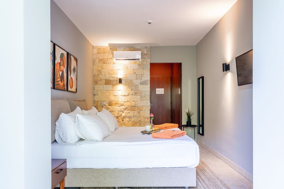 Standard Double or Twin Room | Premium bedding, Select Comfort beds, minibar, in-room safe