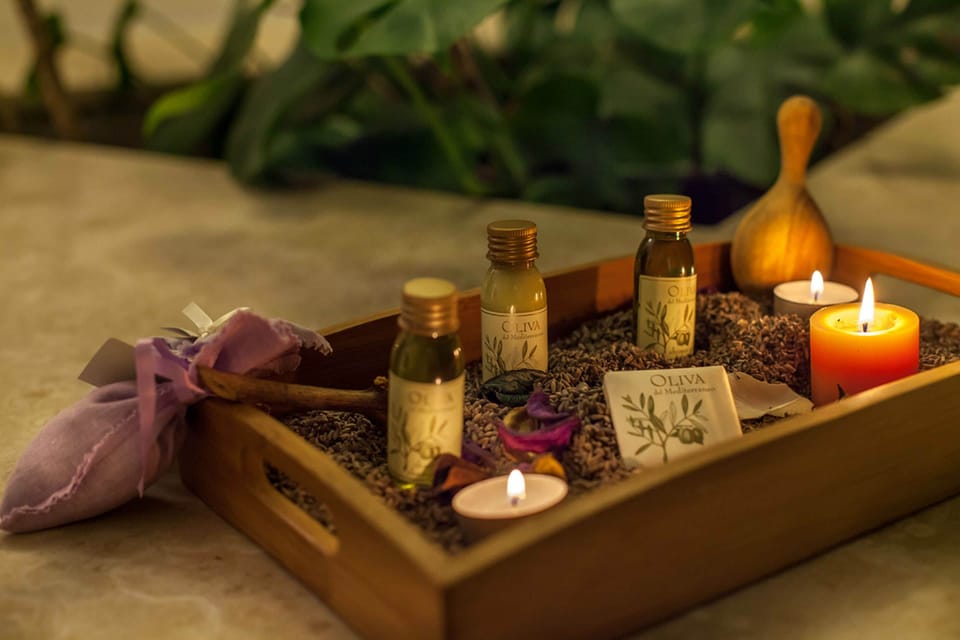 Couples treatment rooms, body treatments, aromatherapy