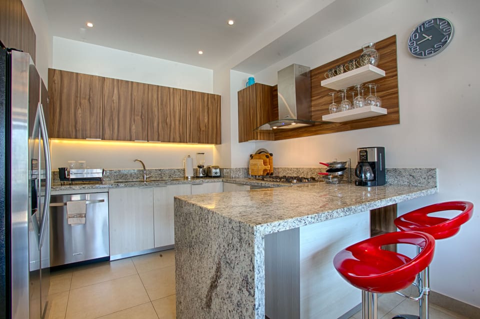 Fully equipped kitchen