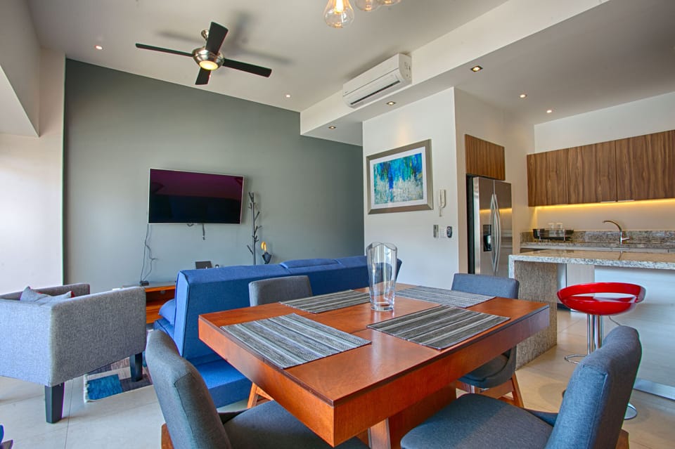 Living and dining area